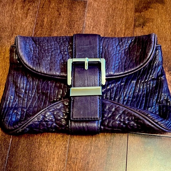 Michael Kors Clutch pebble LEATHER purple - Picture 1 of 5